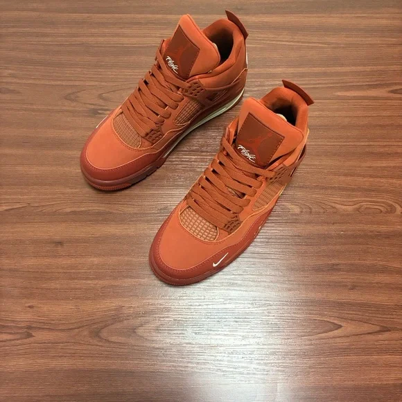 Air Jordan 4 Men's Bold
Red Sneakers - Picture 5 of 6